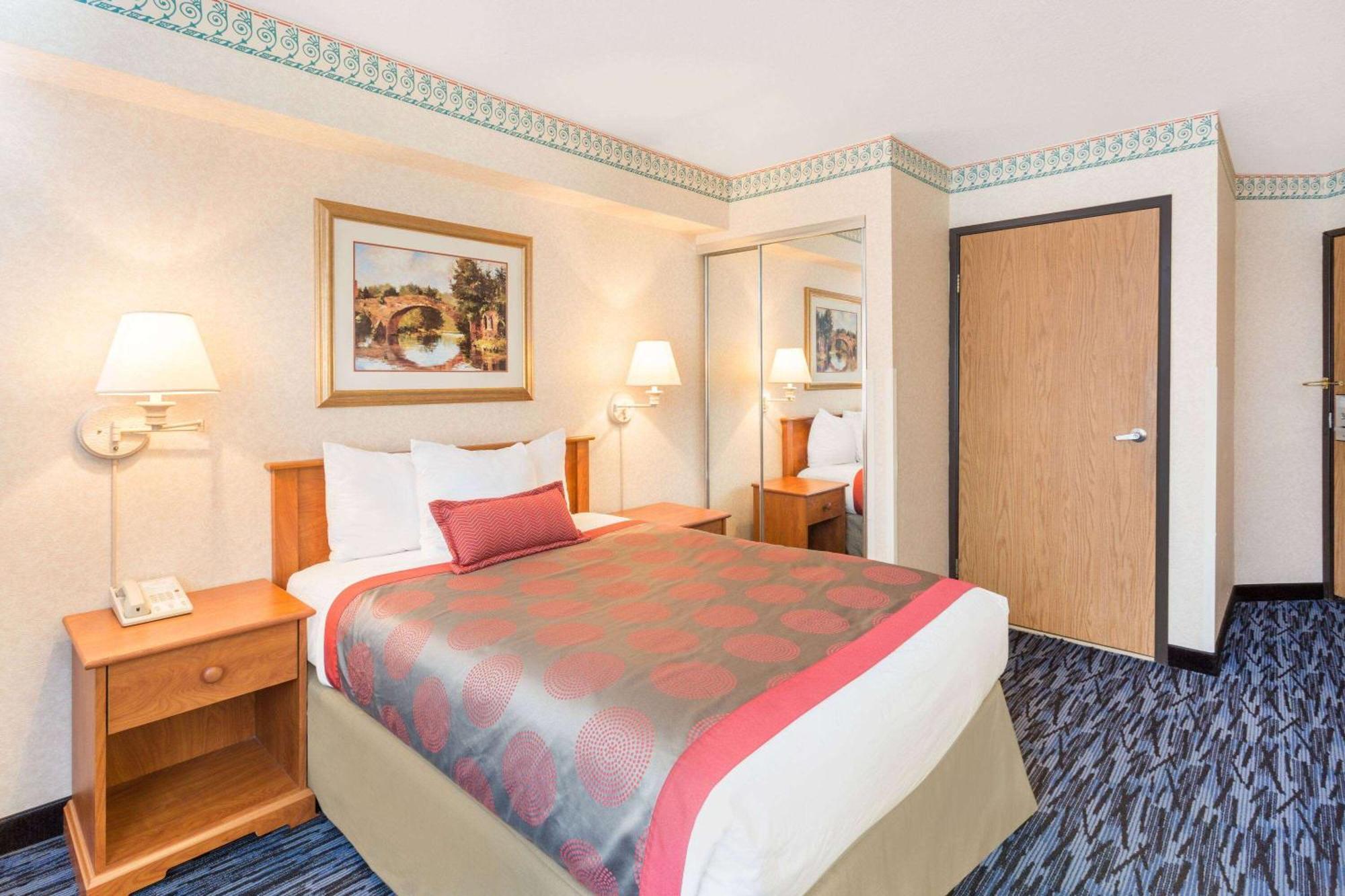 Ramada By Wyndham Kent Seattle Area Exterior foto