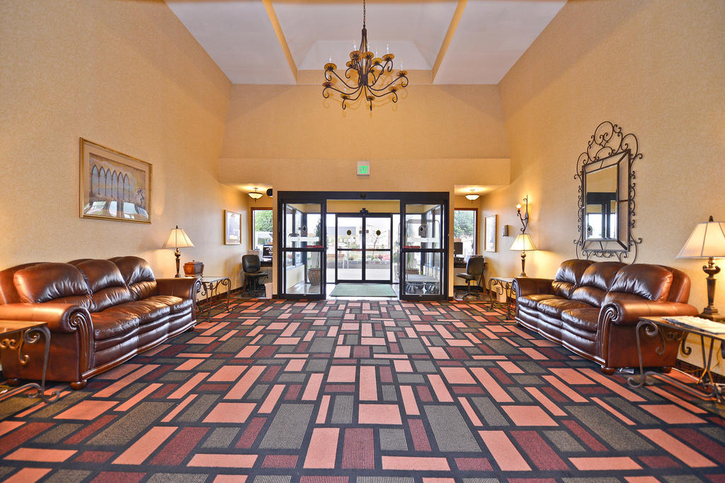 Ramada By Wyndham Kent Seattle Area Exterior foto